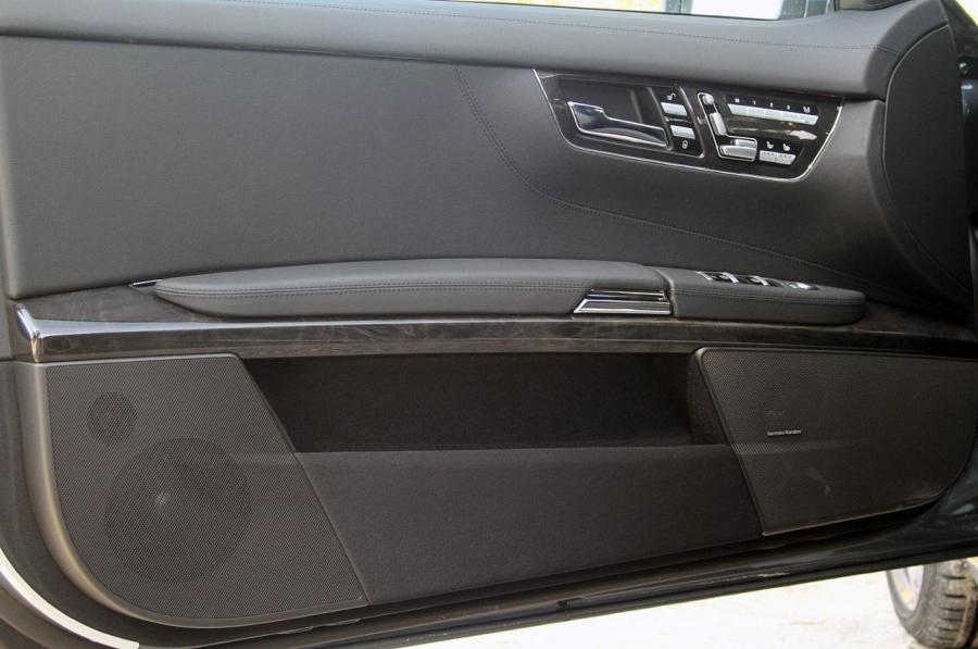  Mercedes-Benz CL63 AMG 2011 года  (фото 26 из 62)